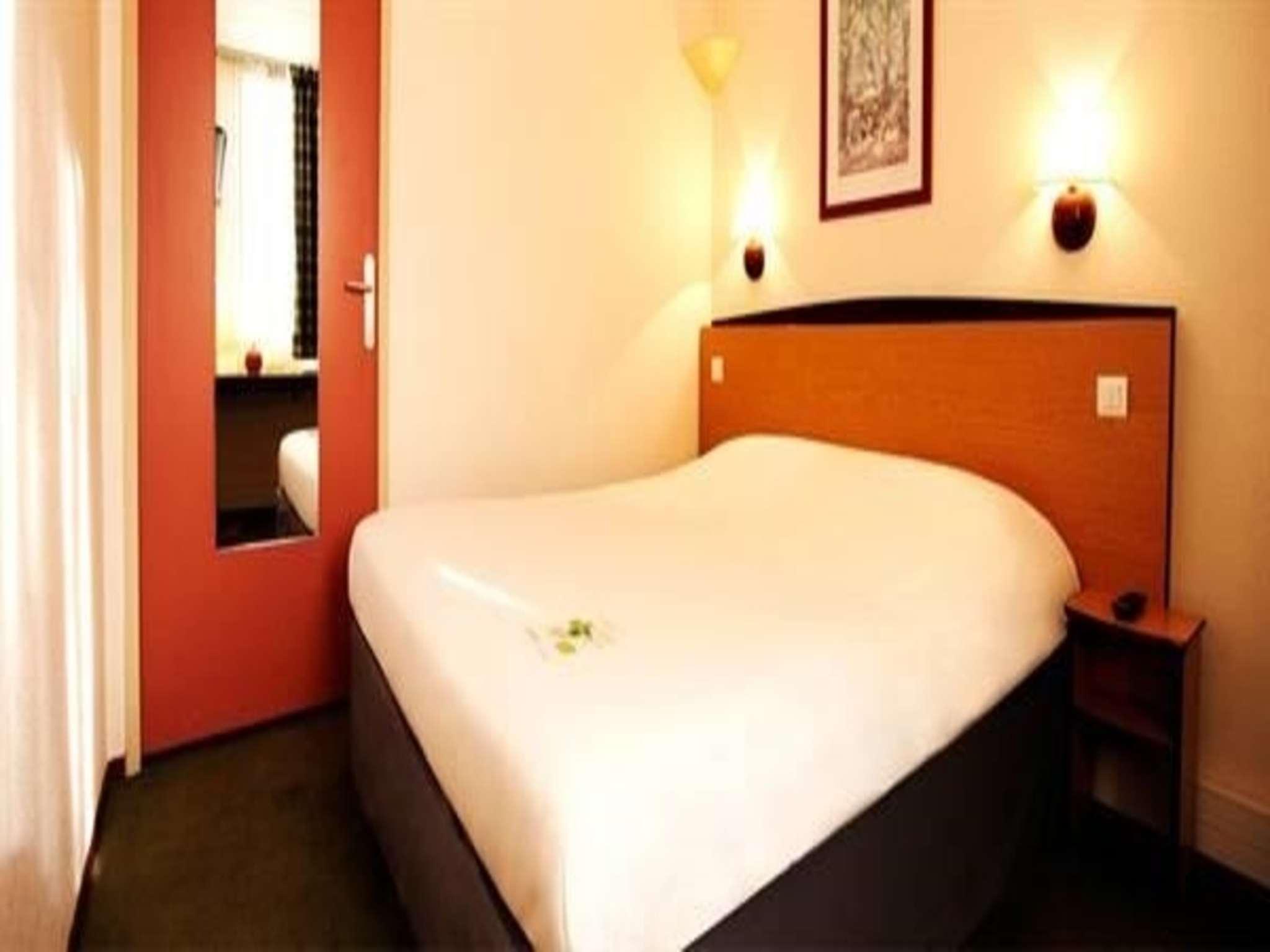 Kyriad Direct Lyon Sud - Шас-сюр-Рон Экстерьер фото