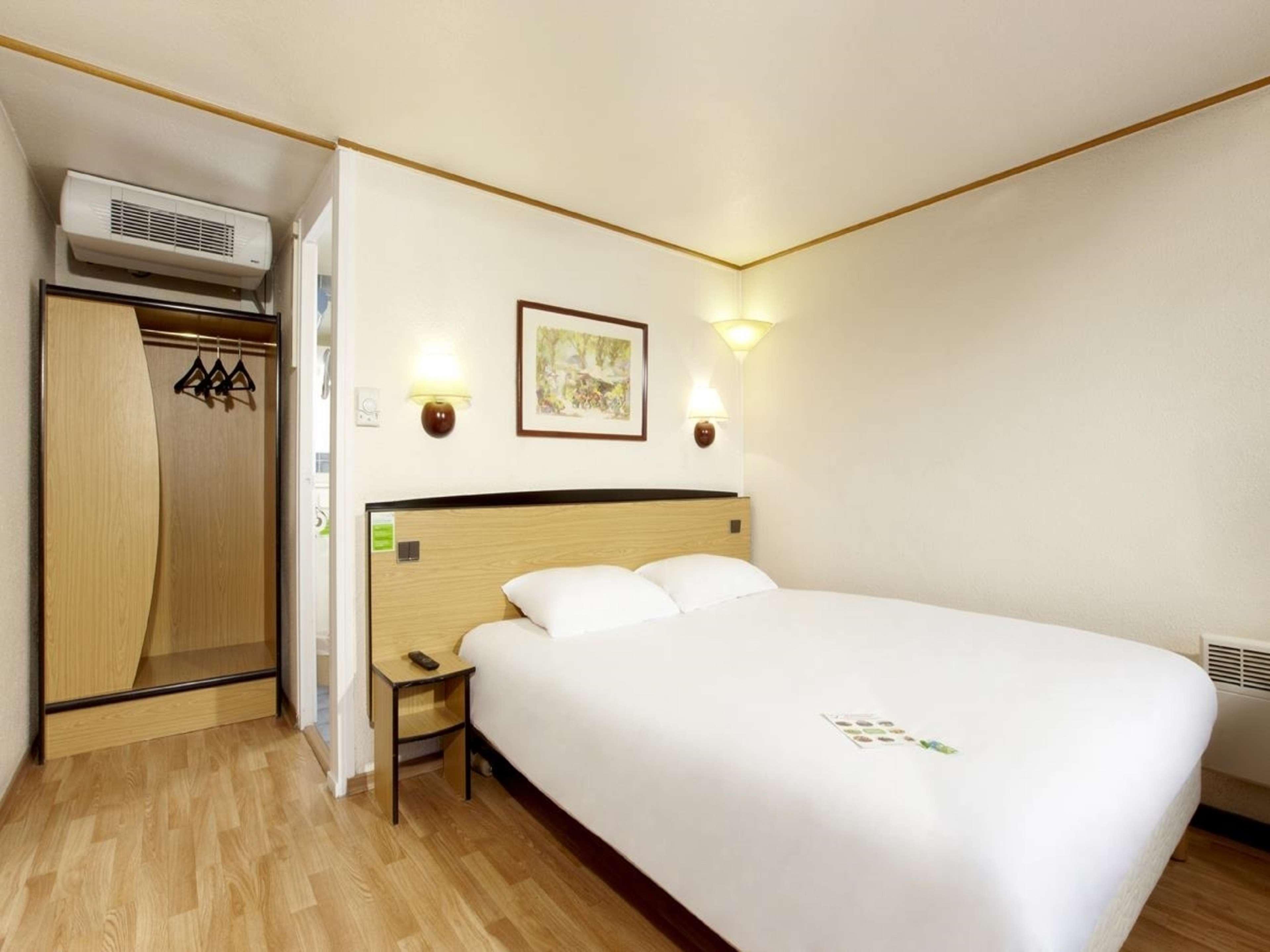 Kyriad Direct Lyon Sud - Шас-сюр-Рон Экстерьер фото